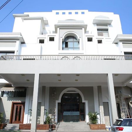 מוראדאבאד Hotel Rajmahal מראה חיצוני תמונה