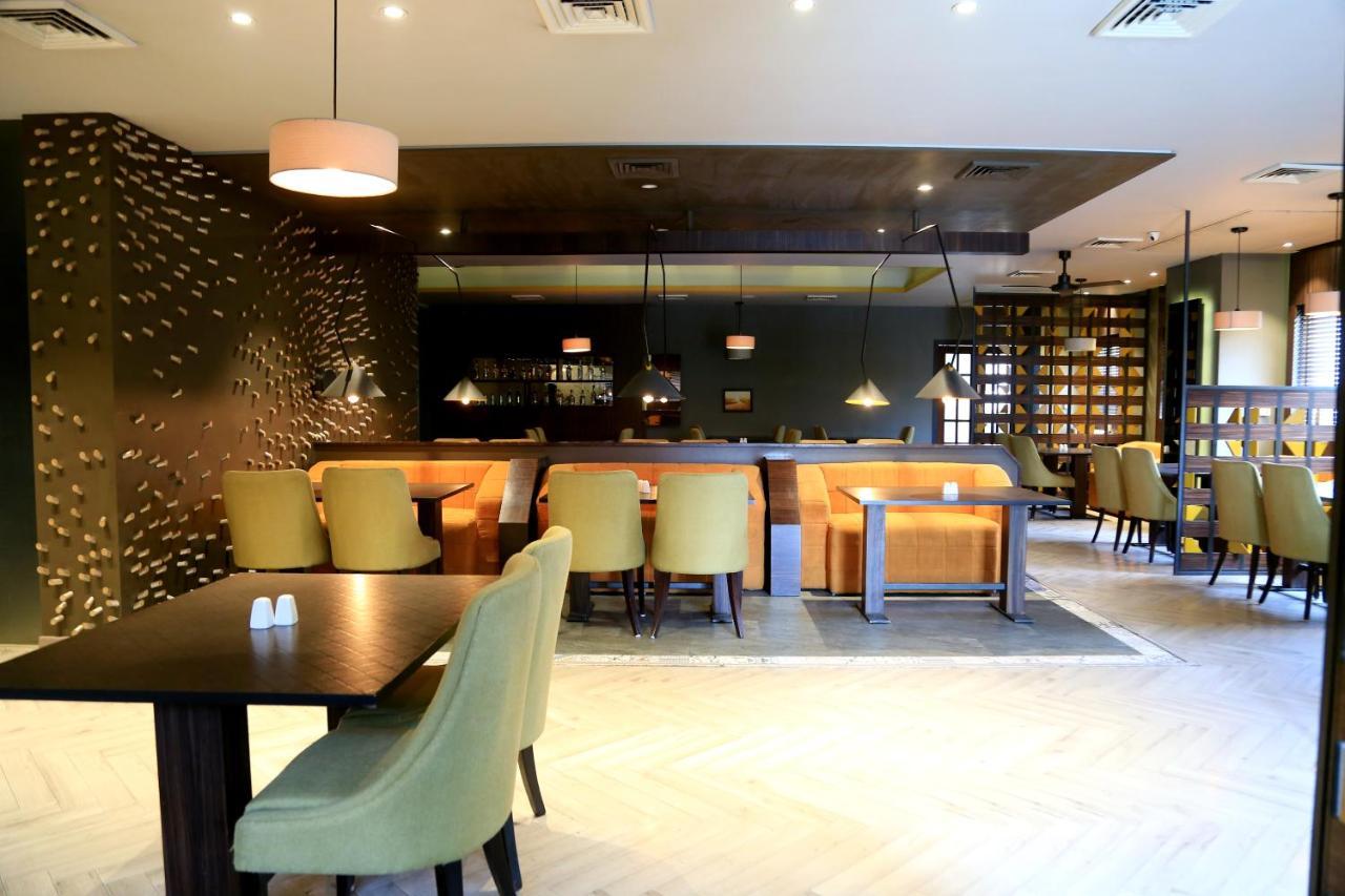 מוראדאבאד Hotel Rajmahal מראה חיצוני תמונה