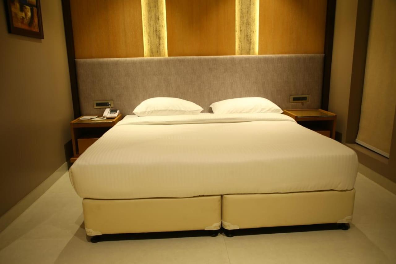 מוראדאבאד Hotel Rajmahal מראה חיצוני תמונה