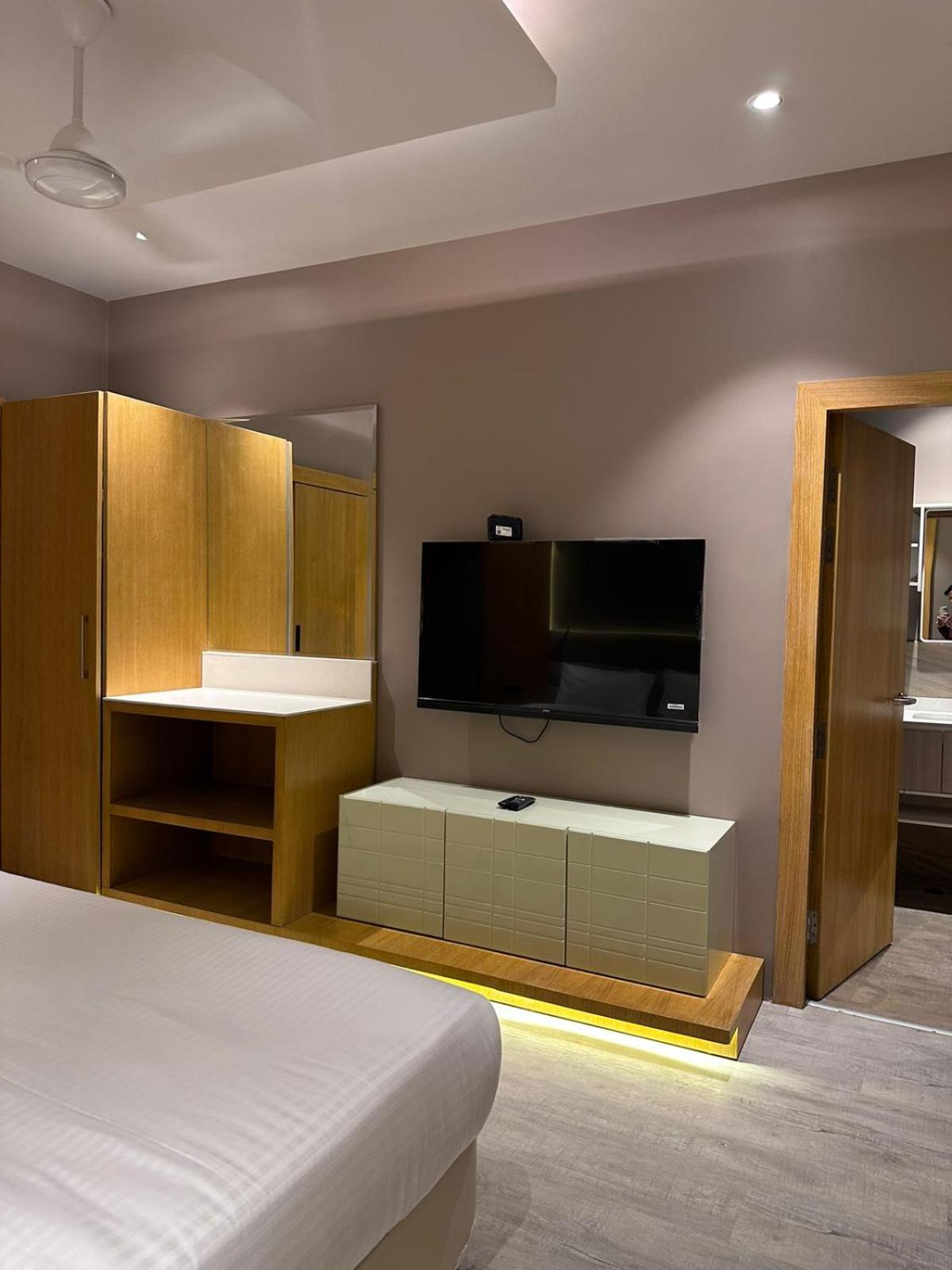 מוראדאבאד Hotel Rajmahal מראה חיצוני תמונה