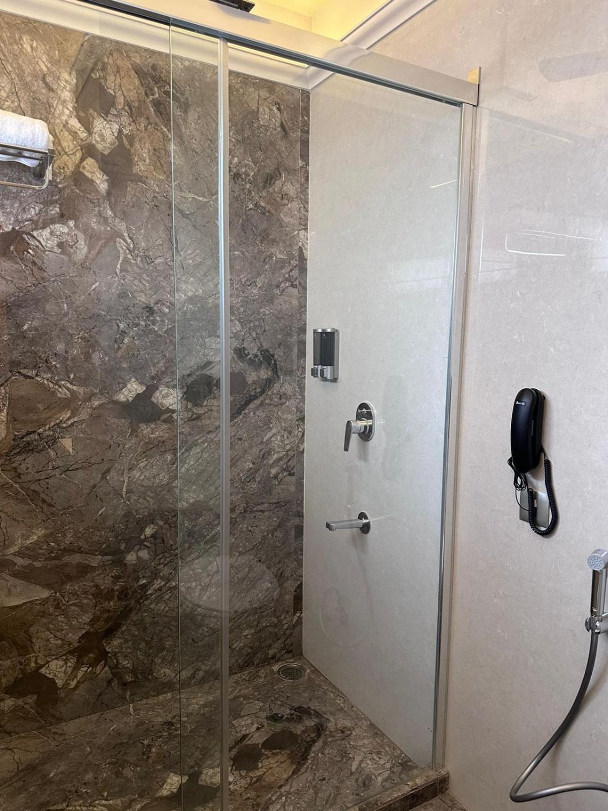 מוראדאבאד Hotel Rajmahal מראה חיצוני תמונה