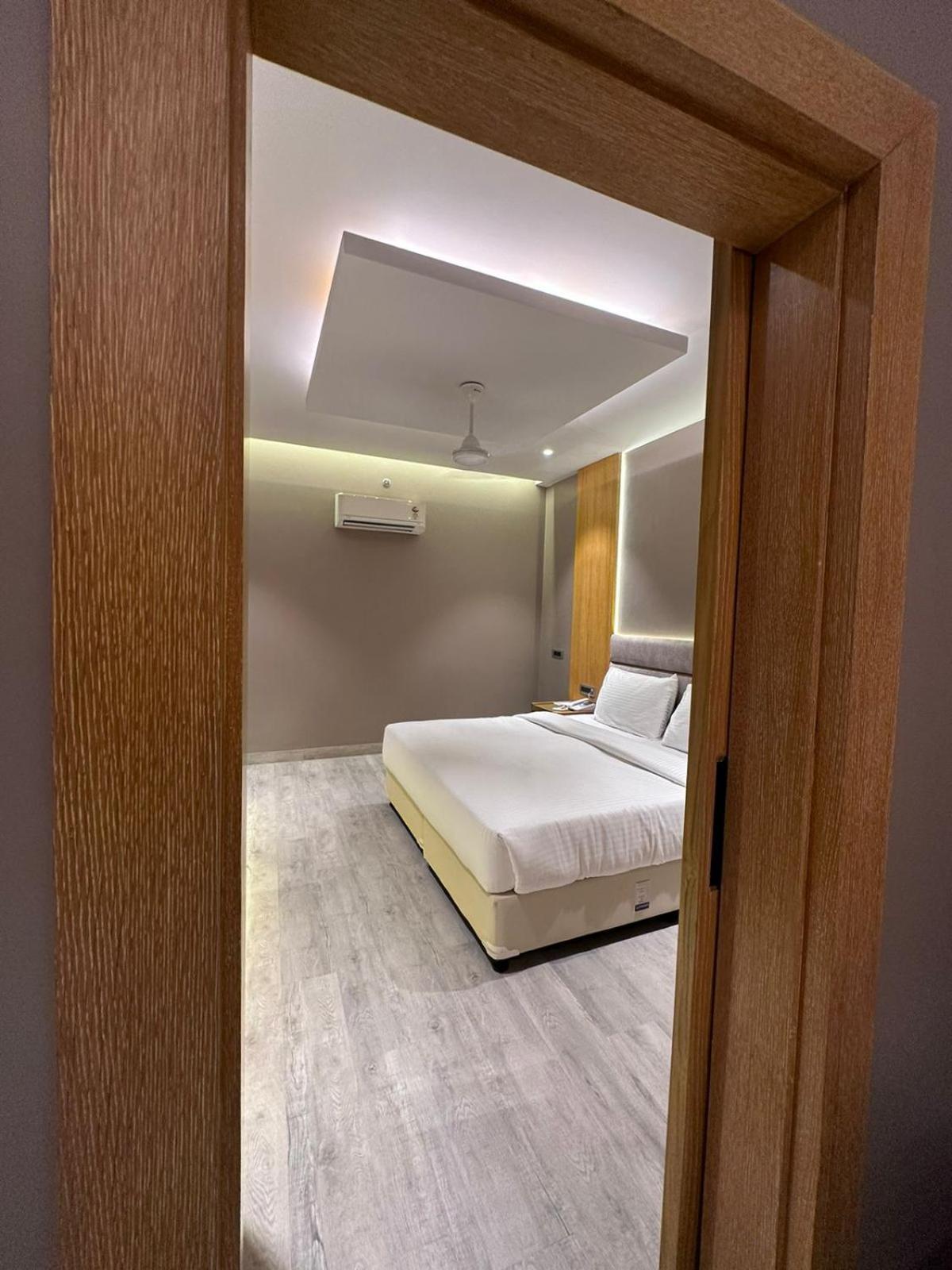 מוראדאבאד Hotel Rajmahal מראה חיצוני תמונה